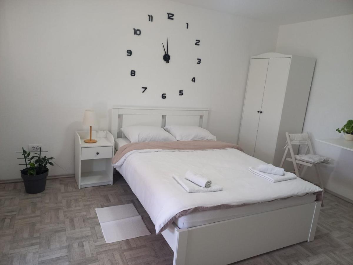 Apartman Flora Vrdnik Ngoại thất bức ảnh